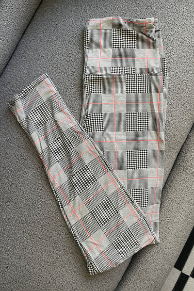 Yoga Waist 5" Gray/Pink Plaid Leggings